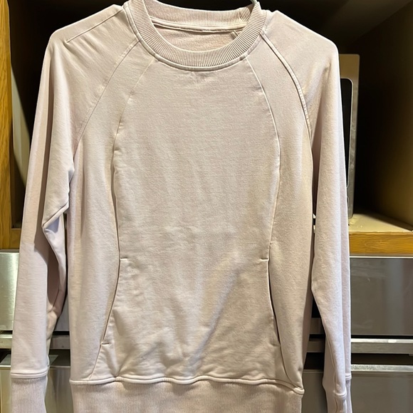NWOT lululemon Scuba Crewneck light pink I believe the color is pink bliss sz 4 - Picture 3 of 6